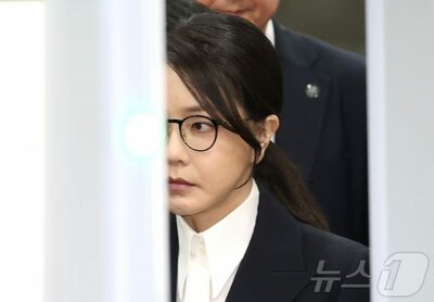 本格化する韓国前ファーストレディーの「法廷の時間」…株価操作・旧統一教会疑惑など三大事件で全面防御へ