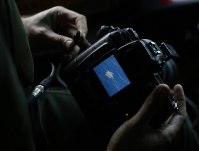 サーフィン好きの戦場カメラマン…いかさまだった！ インスタフォロワー12万人