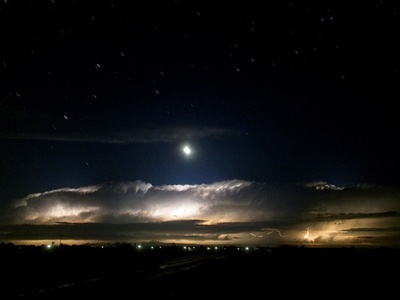 【今日の1枚】星と月と稲光 フランス
