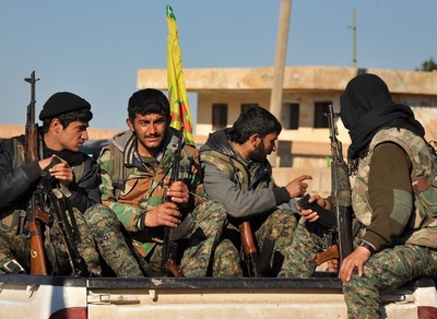 クルド人部隊、イラク国境付近のIS拠点を制圧 シリア