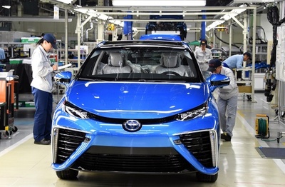 トヨタ、「MIRAI」の生産現場を初公開