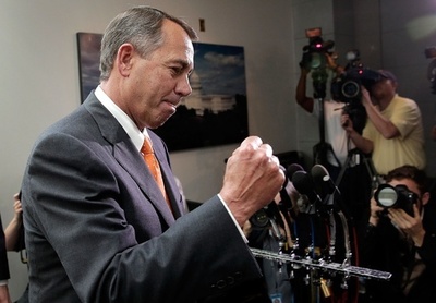 米上院指導部、デフォルト回避の打開合意案を発表 議会採決へ 