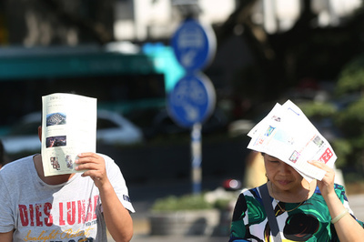 連日の高温にさまざまな手段で対抗　南京