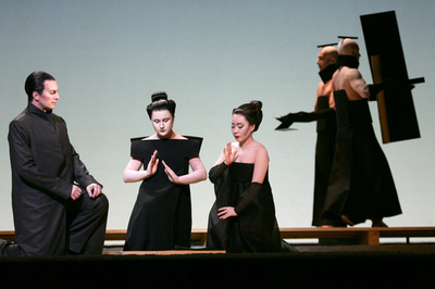 「蝶々夫人は人種差別的」、オペラ専門家が批判 - 英国