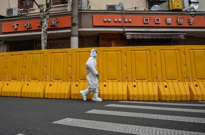 中国、新規感染1万3000人超