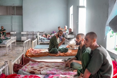 薬物依存症、タリバン政権下で強制リハビリ アフガニスタン