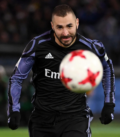 ベンゼマは無罪か、セックステープの捜査を打ち切りにするかどうかを判断へ