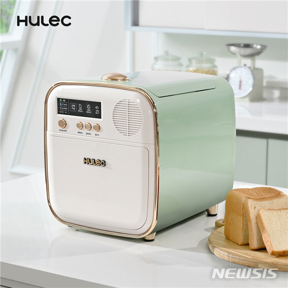 「ヒューレックヒーロー」（ヒューレック提供）(c)NEWSIS