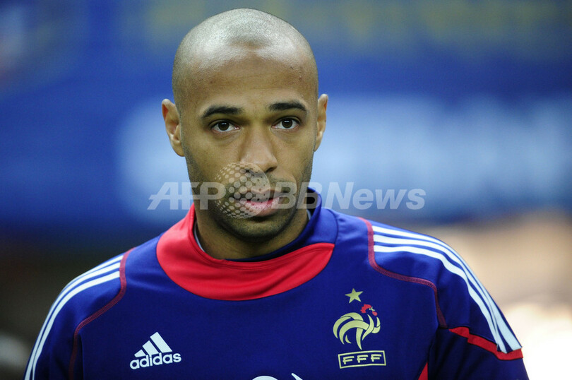 アンリ 「フランスはいまだに方向性を模索している」