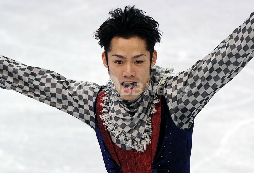 高橋が男子フィギュア初メダルの銅 優勝はライサチェク、バンクーバー冬季五輪