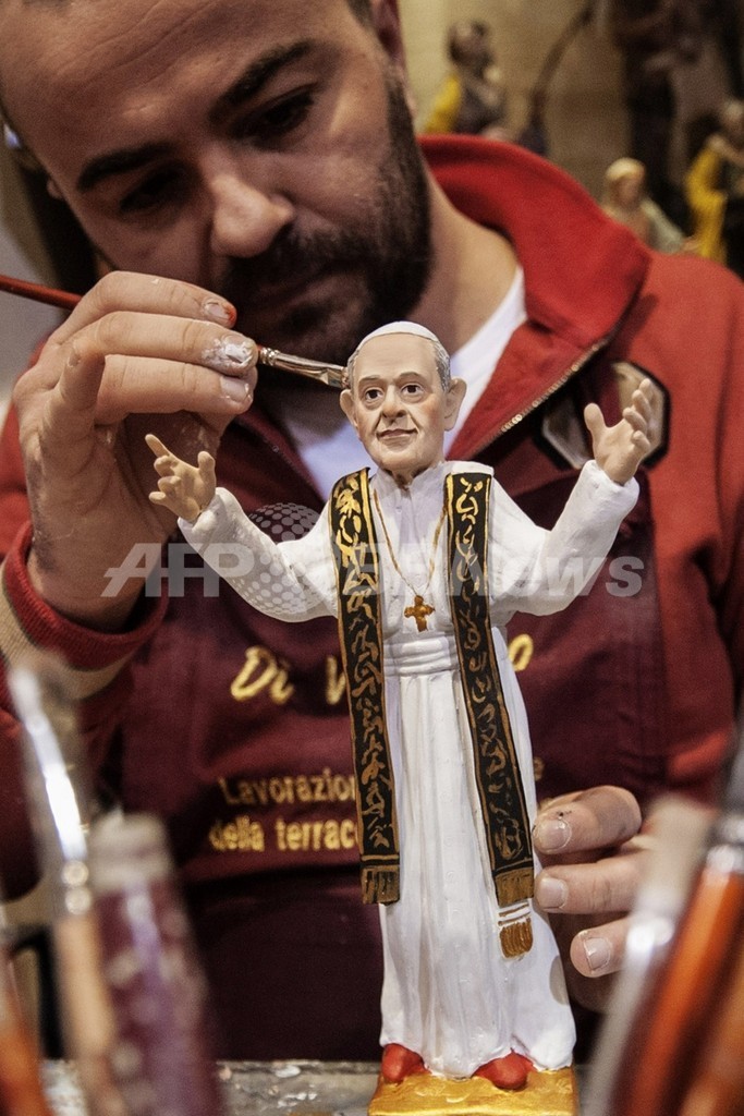 新ローマ法王の人形 早くも店頭へ 伊ナポリ 写真7枚 国際ニュース Afpbb News