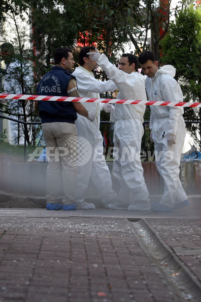 イスタンブールで爆弾が爆発、14人が負傷