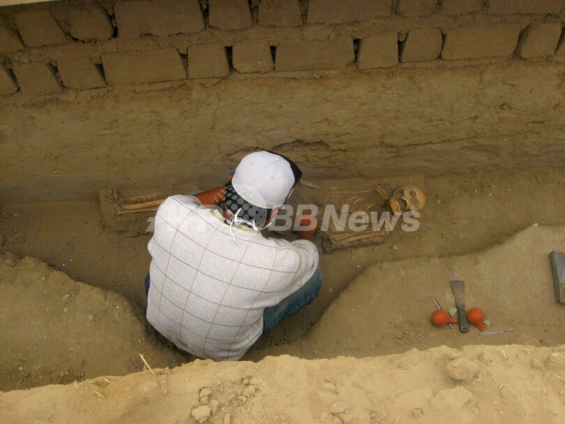 「いけにえ」にされた古代女性の人骨発掘、ペルーの世界遺産 写真2枚 国際ニュース：AFPBB News
