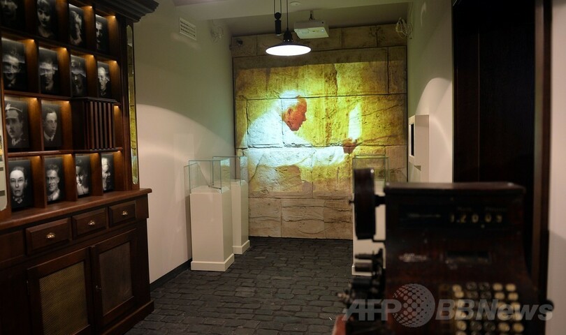 ヨハネ・パウロ2世を撃った銃、生家の博物館で展示