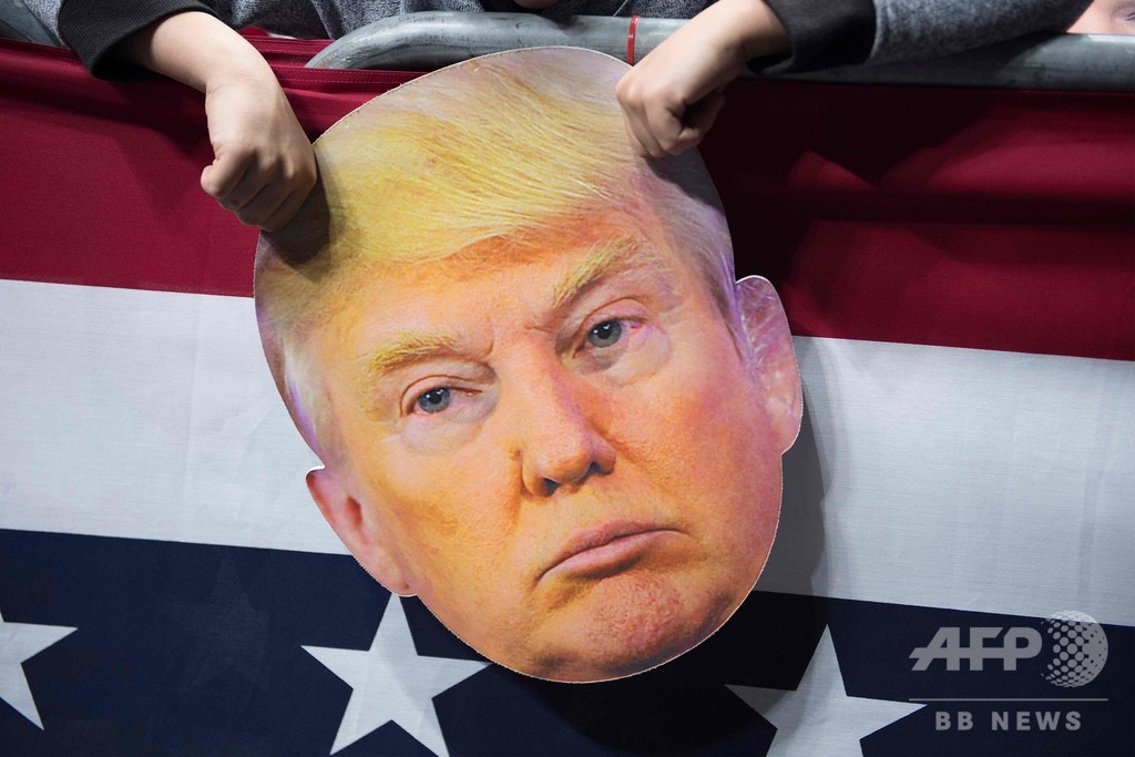 トランプ陣営の選挙CM放送停止、移民と殺人犯を同一視と非難集中 トランプ陣営の選挙CM放送停止、移民と殺人犯を同一視と非難集中