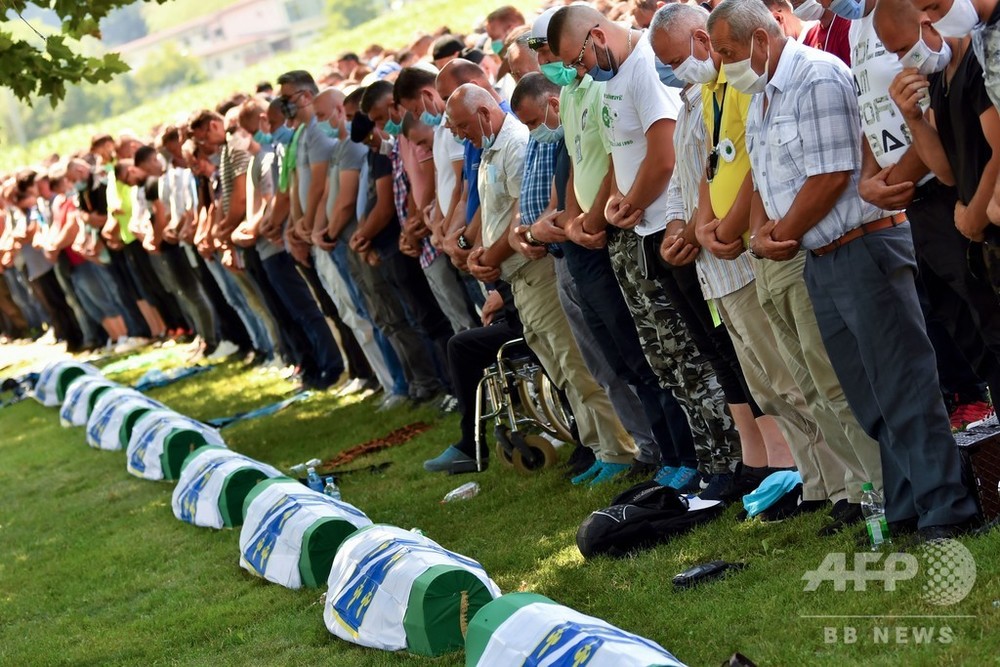 スレブレニツァの虐殺から25年、ボスニア・ヘルツェゴビナ 写真12枚 国際ニュース:AFPBB News