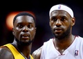 13-14NBAプレーオフ・イースタンカンファレンス決勝（7回戦制）第6戦、マイアミ・ヒート（Miami Heat）対インディアナ・ペイサーズ（Indiana Pacers）。インディアナ・ペイサーズのランス・スティーブンソン（Lance Stephenson）とマッチアップするマイアミ・ヒートのレブロン・ジェームズ（LeBron James、2014年5月30日撮影）。(c)AFP/Getty Images/Mike Ehrmann