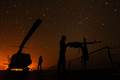 ホルムズ海峡（Strait of Hormuz）でイラン海軍が行った軍事演習（2012年1月1日撮影）。(c)AFP/JAMEJAMONLINE/EBRAHIM NOROOZI