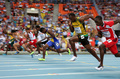 第14回世界陸上モスクワ大会（14th IAAF World Championships in Athletics Moscow）は10日、男子100メートル予選が行われ、ジャマイカのウサイン・ボルト（Usain Bolt）は予選第7組の1位となる10秒07で準決勝進出を果たした。

予選に臨むウサイン・ボルト（右から2人目、2013年8月10日撮影）。(c)AFP/FRANCK FIFE