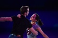 ソチ冬季五輪、フィギュアスケート・エキシビションの演技に臨むクセニヤ・ストルボワ（Ksenia Stolbova）/ ヒョードル・クリモフ（Fedor Klimov）組（2014年2月22日撮影）。(c)AFP/JOHN MACDOUGALL