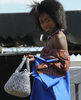 ケニアの首都ナイロビ（Nairobi）で開催された「ナイロビ・ファッション・マーケット（Nairobi Fashion Market）」で発表されたデザイナーのZaranuによる新作コレクション（2011年3月5日撮影）。（c）AFP/SIMON MAINA