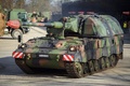 ドイツ軍の自走砲「パンツァーハウビッツェ2000」。同国西部ミュンスターで（2022年2月14日撮影、資料写真）。(c)Gregor Fischer / AFP 