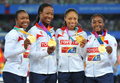 第13回世界陸上大邱大会（13th IAAF World Championships in Athletics Daegu）は4日、女子4×100メートルリレー決勝が行われ、米国が41秒56で金メダルを獲得した。

表彰式で金メダルを手に笑顔を見せる米国の選手（2011年9月4日撮影）。(c)AFP/KIM JAE-HWAN