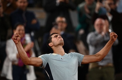 19歳アルカラスが全仏OP16強 ジョコビッチに次ぐ年少記録