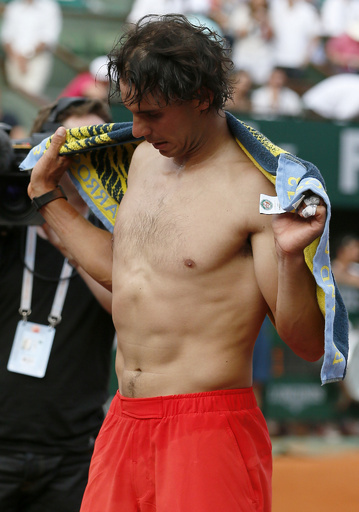 王者ナダルが快勝で準決勝進出、全仏オープン