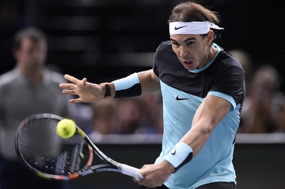 ナダル、マッチポイントしのぎ逆転で8強 パリ・マスターズ