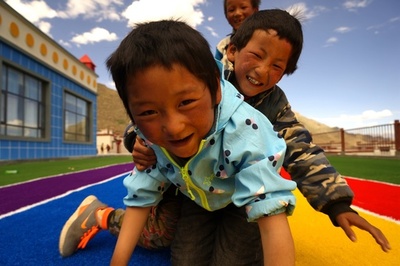 中国チベット自治区で進む農牧民の転職、安定した生活を確保