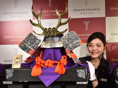 純金製かぶと「幸村モデル」発売、端午の節句控え