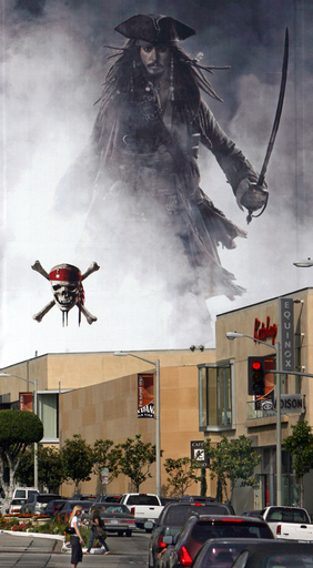 サンセット大通りに巨大ジャック・スパロウが登場 - 米国