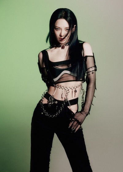 少女時代 ヒョヨン、1stミニアルバム発売記念のYouTubeライブを配信 – KOREA WAVE