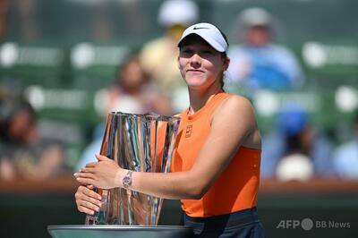 17歳アンドレーワがBNPパリバOP優勝 世界1位サバレンカ撃破