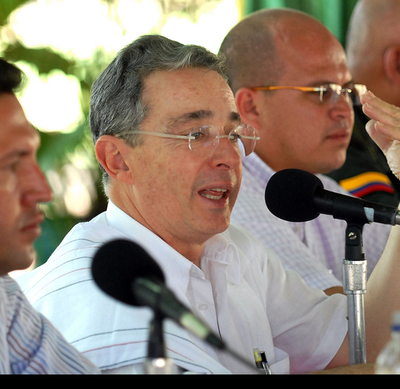 コロンビア大統領、新型インフルに感染 回復まで自らの牧場で執務