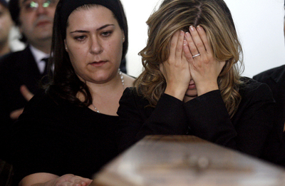 暗殺されたレバノン国会議員の葬儀が営まれる　レバノン政府は国連に調査を要請