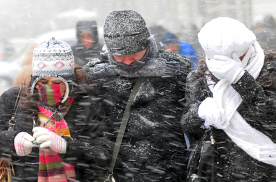 イスタンブールに冬の嵐、停電などの影響も