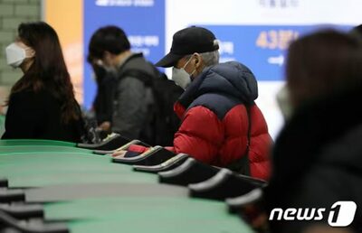 ソウル在住高齢者の交通手段、8割が地下鉄…無料制度利用、財政圧迫に懸念も