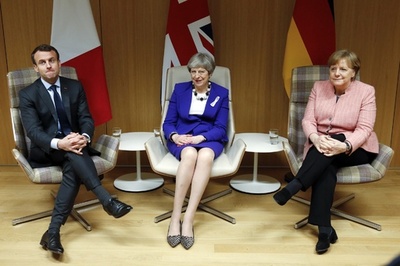 イラン核合意、仏独英は引き続き履行 EU「守る決意」