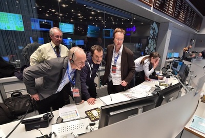 彗星着陸機、休眠前に重要データ送信 「第一の使命果たした」