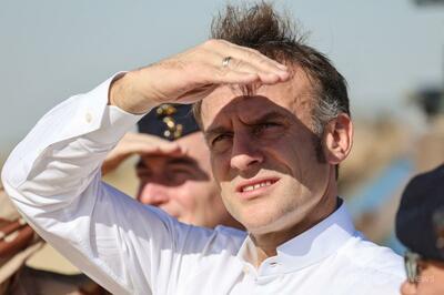 マクロン氏の支持率、就任後最低25％ フランスでも極右伸長