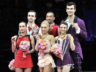 サフチェンコ/ショルコウィー組がペア制し有終の美、世界フィギュア