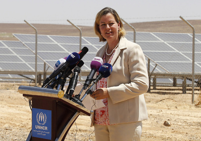 ヨルダンの難民キャンプに太陽光発電所