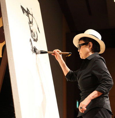 オノ・ヨーコ、脱原発を訴える「アイスランドを見習うべき」