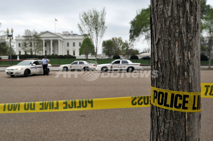 ボストン・マラソンで複数の爆発、3人死亡 100人超負傷