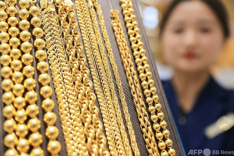 中国での純金アクセサリー価格 グラム当たり約2万円相当に高騰