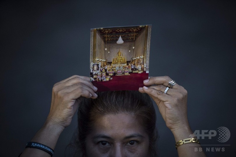 プミポン国王の棺が安置された宮殿 一般弔問客に開放 タイ 写真14枚 国際ニュース Afpbb News