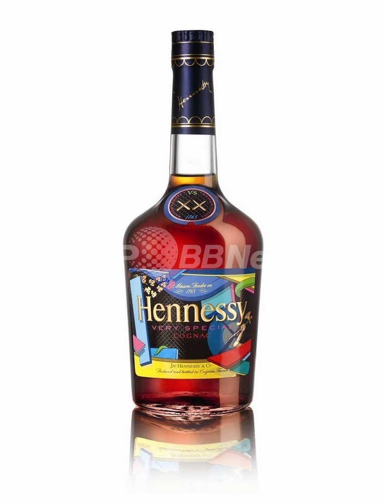 Hennessy Very Special Cognac Kaws限定版 Check!＞「ヘネシー」がポップアーティストKAWSとコラボ、限定ボトル4