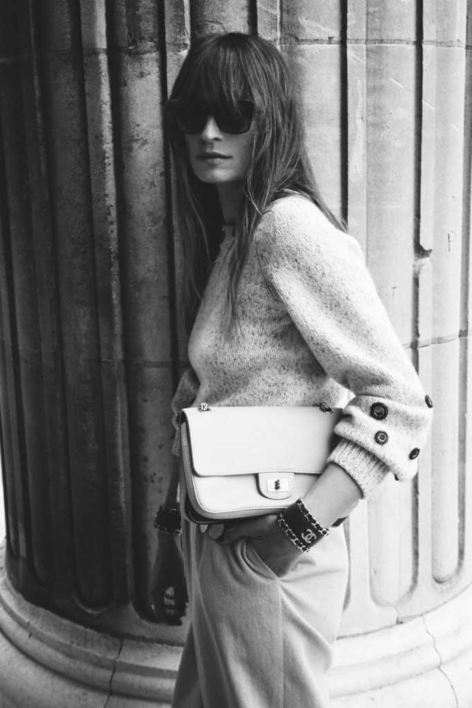 キャロリーヌ ドゥ メグレ、「シャネル」の協力のもとHP開設